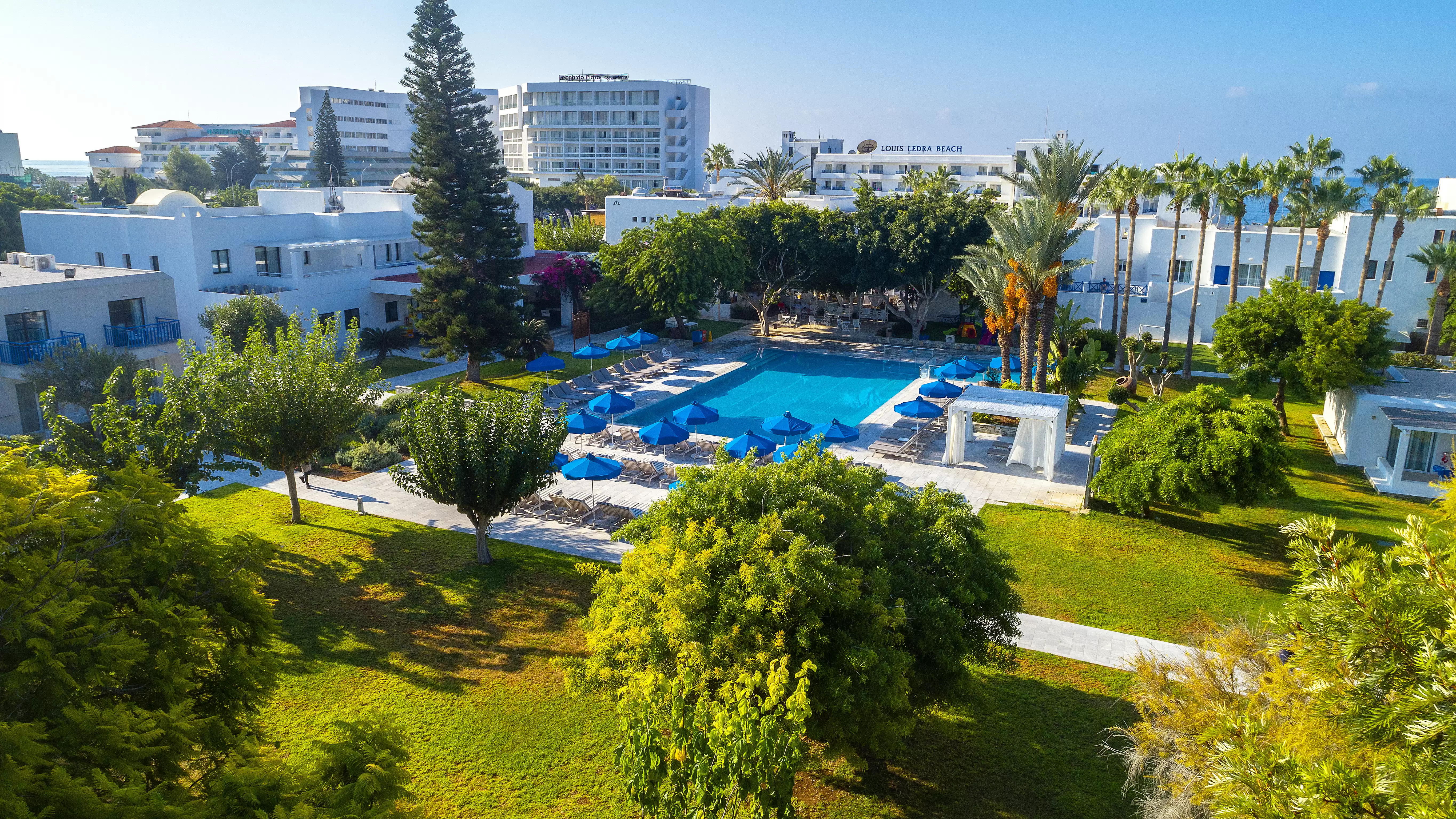 Aliathon Resort slide 2