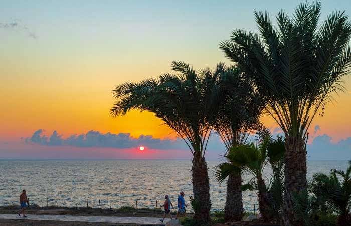 Solnedgang over havet 